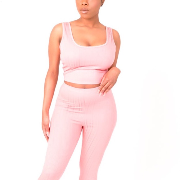 Two piece set - Picture 2 of 3